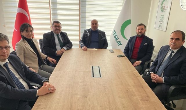 Yeşilay Genel Sekreteri Dursun, Düzce&#039;deki çalışmaları dinledi