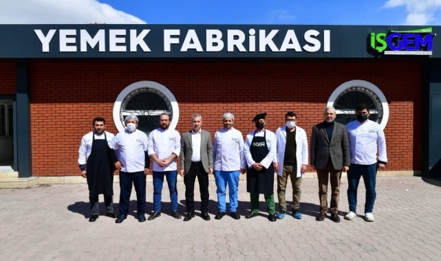 Yeşilyurt Belediyesi yemek fabrikası, nezih ve kaliteli hizmetlerini geliştirip ilerletiyor