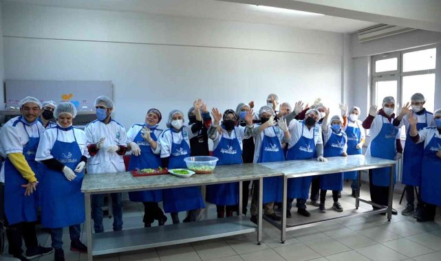 Yıldırım&#039;da &#039;Engelsiz Mutfak&#039; yüzleri güldürüyor