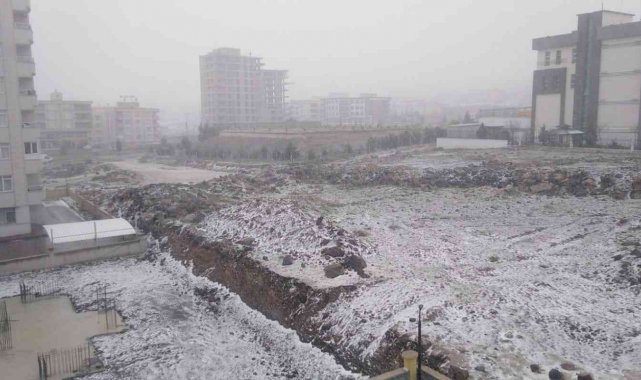 Yıllar sonra Mart ayında Şanlıurfa beyaza büründü