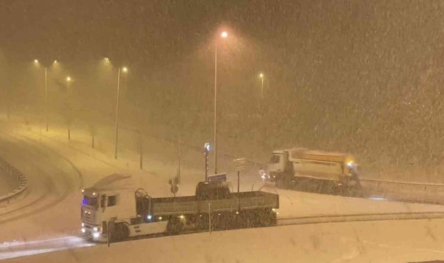 Yoğun kar yağışı devam ediyor