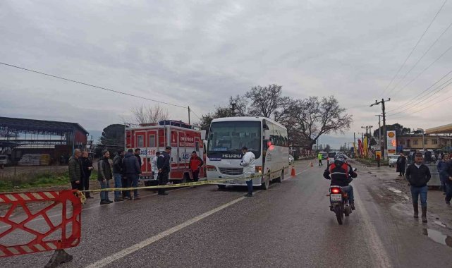 Yolun karşısına geçerken minibüsün çarptığı adam hayatını kaybetti