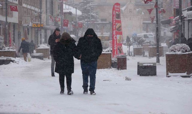 Yozgat Valiliğinden yoğun kar yağışı uyarısı