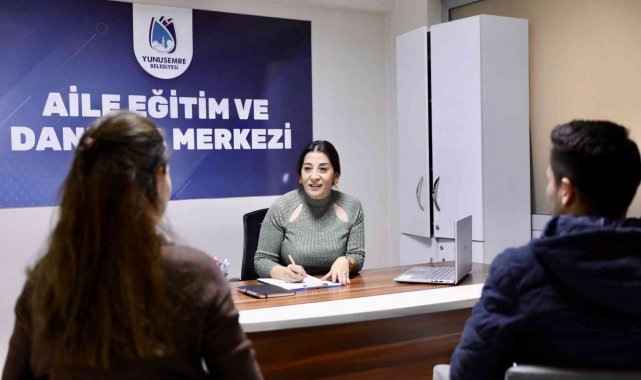Yunusemre Aile Eğitimi ve Danışma Merkezi yüzlerce vatandaşa ulaşıyor