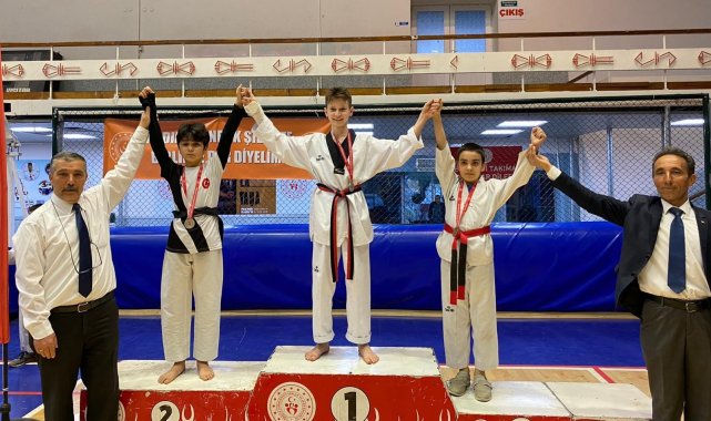 Yunusemreli tekvandoculardan 5 madalya