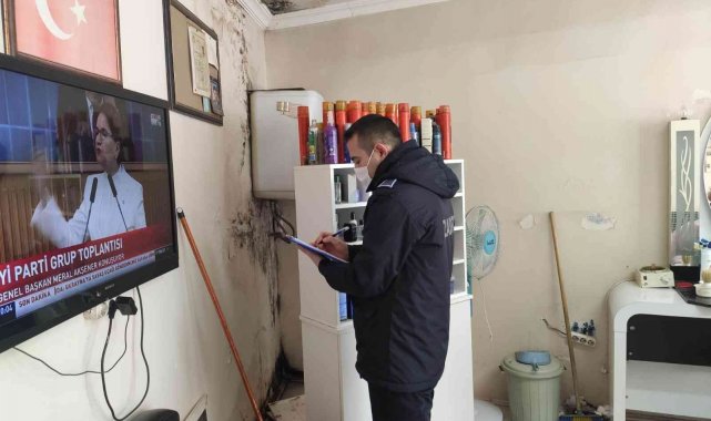 Zabıta ekiplerinden berber ve kuaförlere denetim