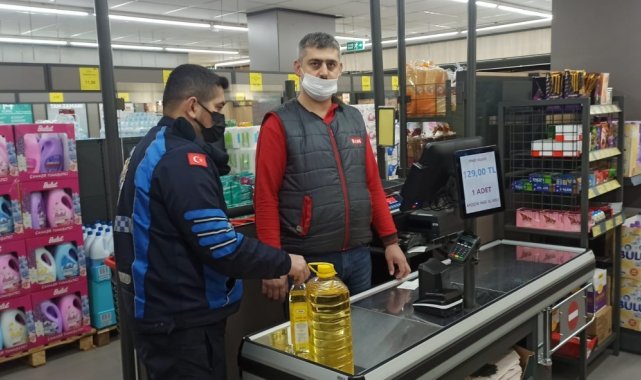 Zabıta stokçulara göz açtırmıyor