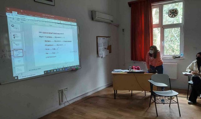 ZBEÜ&#039;de İspanyolca ve Fransızca kursları düzenlendi