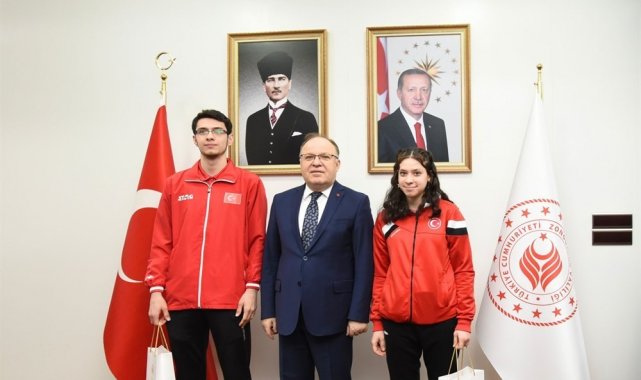 Zonguldaklı İrem, İşitme Engelliler Masa Tenisi Şampiyonasında ikinci oldu