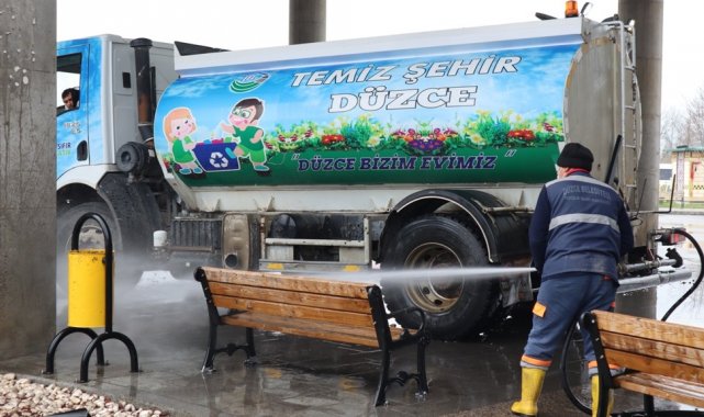 15 bin tona yakın çöp toplandı