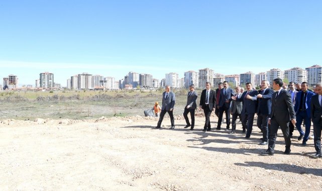 2023'te tamamlanacak 100.yıl parkının yer teslimi yapıldı