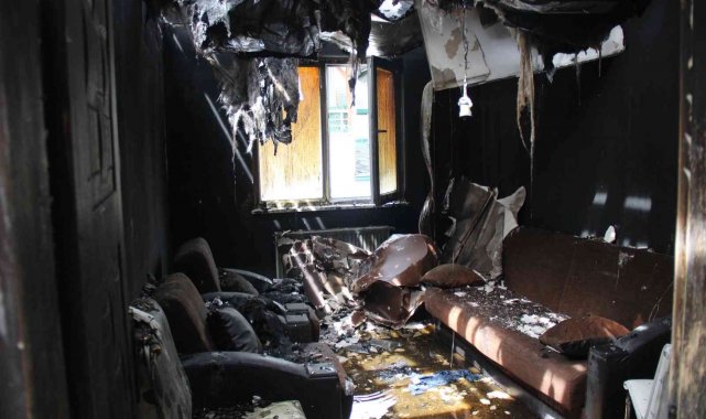 3 yaşındaki çocuğun çakmakla oyunu 3 evi kül etti