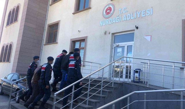 300 bin liralık demir çit çalan şüpheliler JASAT'tan kaçamadı