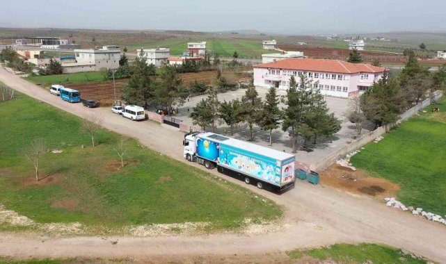 'Bilim Tırı' ile imkanlar kırsal mahallelerdeki okullara taşınıyor