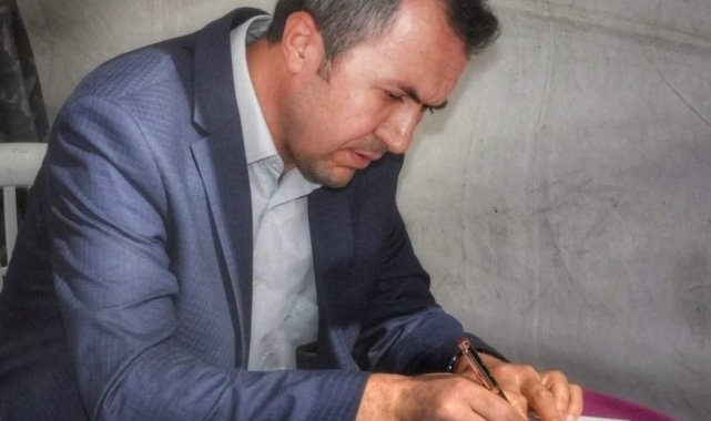 &#039;Candan İçre&#039; okuyucularıyla buluştu