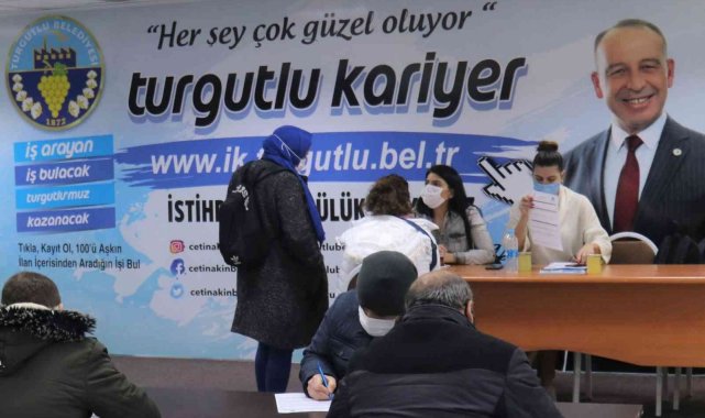 'Turgutlu Kariyer' projesi 3 bin kişiye umut oldu