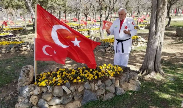 65 yaşındaki judocu, Cabar'da şehit edilen 83 kişi için yürüdü