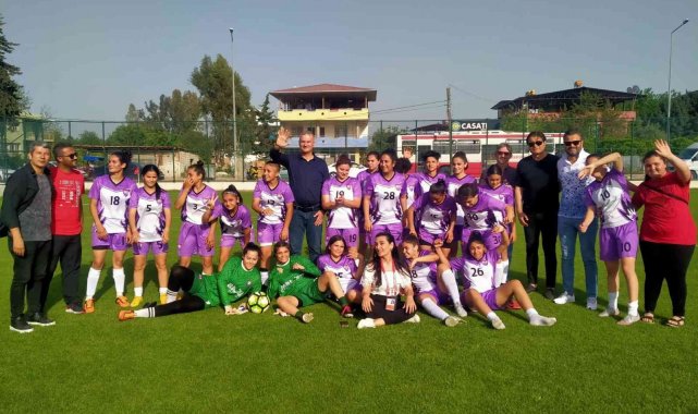 Adana 01 Kadın Futbol Kulübü Play Off'ta