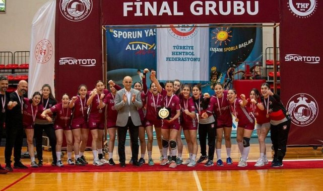 Adana, sporda Süper Lig coşkusu yaşıyor