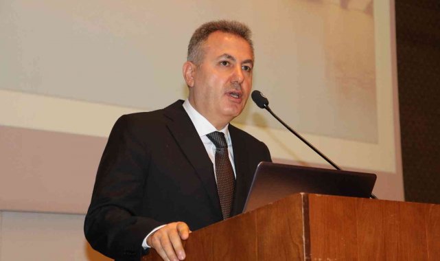 Adana'da bağımlılıkla mücadele çalıştayı başladı