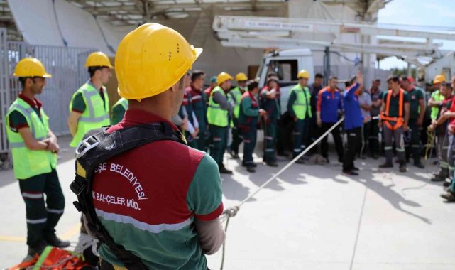 AFAD uzmanlarından Menteşe Belediyesi personeline eğitim