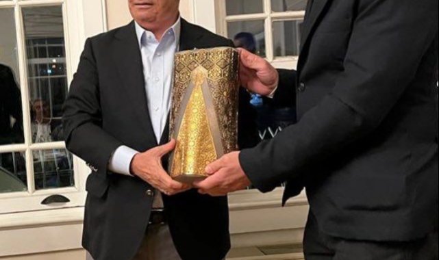 Ahmet Nur Çebi iftar yemeğine katıldı