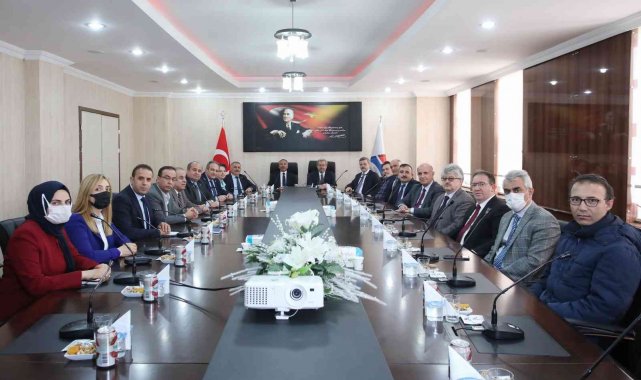 AİÇÜ ile Ankara Üniversitesi, YÖK Anadolu Projesi'nde yapılanları değerlendirdi