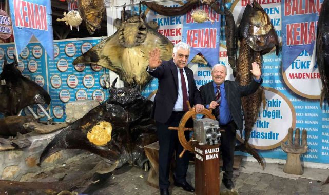 AK Parti Milletvekili Şamil Ayrım, mumya balıkları inceledi