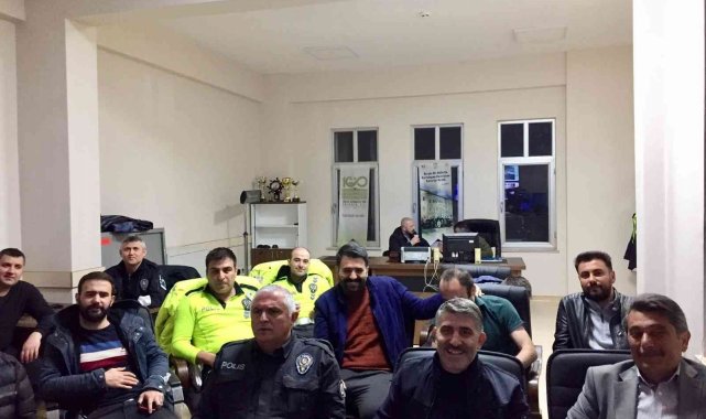 AK parti teşkilatı iftarı güvenlik güçleriyle birlikte yaptı