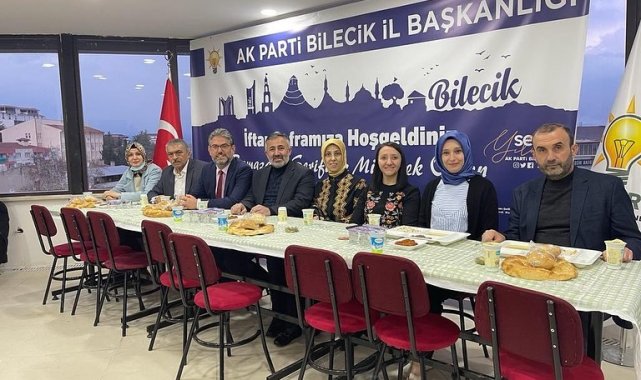AK Parti teşkilatları iftarda bir araya geldi