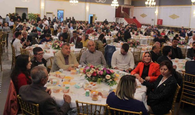 AK Partili Akkal müjdeyi Manisa'dan verdi: "Ücretlerde iyileşmeler olacak"