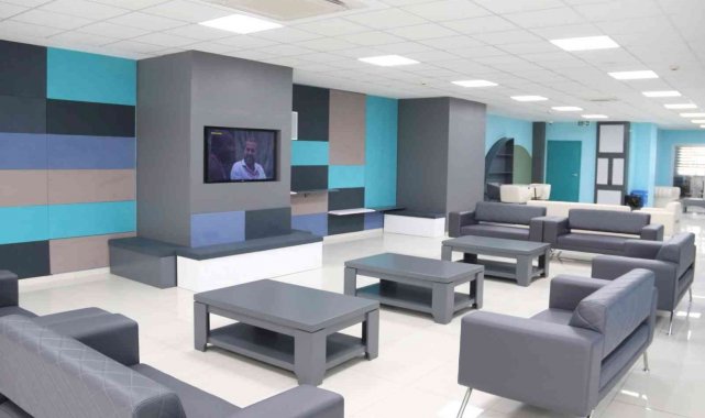 Akademi Lisesinde son rötuşlar yapılıyor