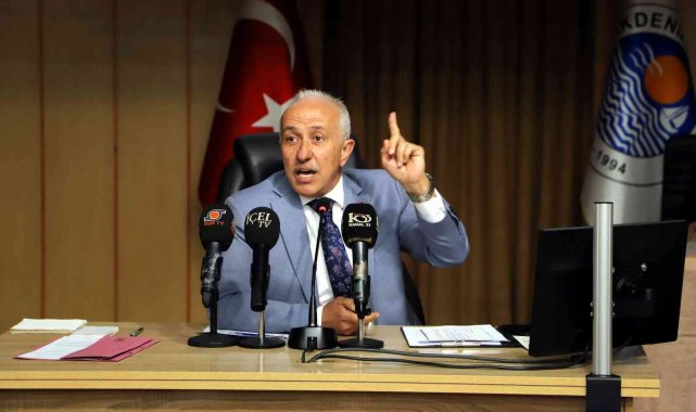 Akdeniz Belediyesinin borçlanma talebi CHP ve HDP'li meclis üyelerince reddedildi