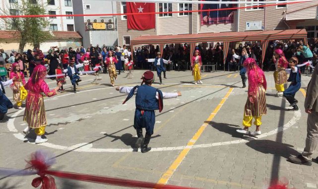 Akşehir ve Kulu'da 23 Nisan kutlamaları