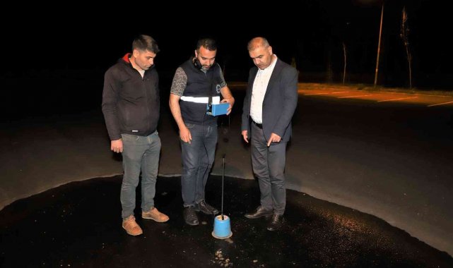 Akustik dinleme ekiplerinden fiziki kaçakların tespiti için gece çalışması