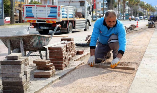Alanya Bisiklet Yolu'nda son rötuşlar yapılıyor