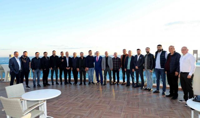 Alanyaspor yönetim kurulu iftarda buluştu