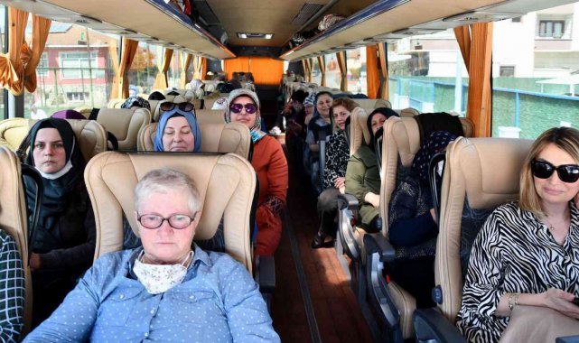 Altınovalılardan Ayasofya Camisi ziyaretlerine büyük ilgi