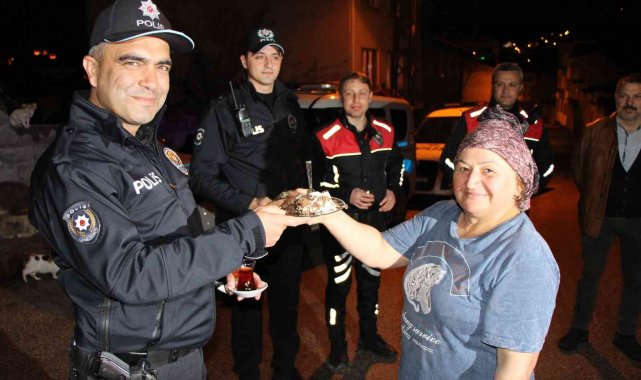 Amasya'da kavga ihbarına gelen polislere sürpriz yaptılar