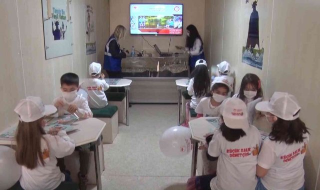 Ankara'da 300 küçük öğrenci hem eğlendi hem de balık denetçisi olarak eğitildi