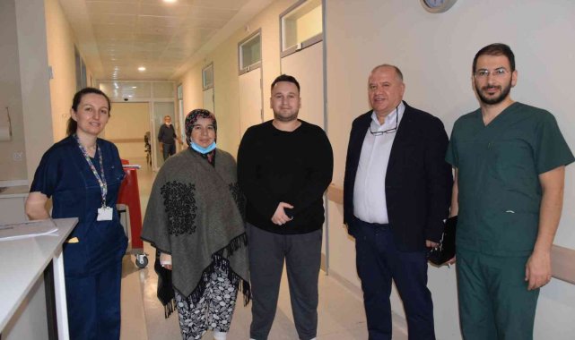 Anne ve oğlu aynı gün obezite ameliyatı oldu