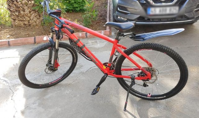 Anneden hırsızlara 'oğlumun bisikletini geri getirin' çağrısı