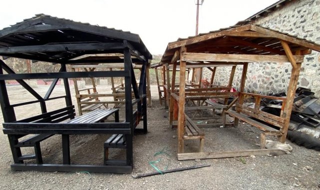 Ardahan Belediyesinden parklarda yenileme çalışması