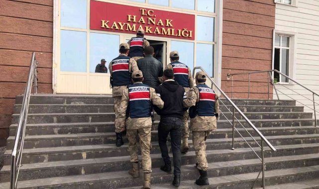 Ardahan'da 2 hükümlü yakalandı