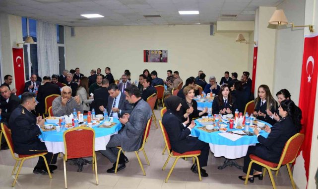 Ardahan&#039;da Polis Haftası dolayısıyla iftar programı