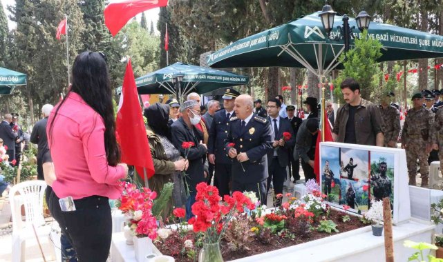 Aslan, şehitleri unutmadı