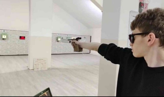 Atıcılık sporuyla ilgilenen Eskişehirli öğrenciler, Mersin'de şampiyon olmak istiyor