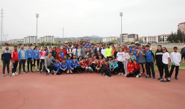 Atletizm grup müsabakaları sona erdi