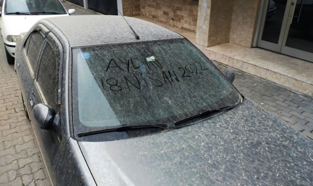 Aydın&#039;a çamur yağdı, oto yıkamacılarda yoğunluk yaşandı