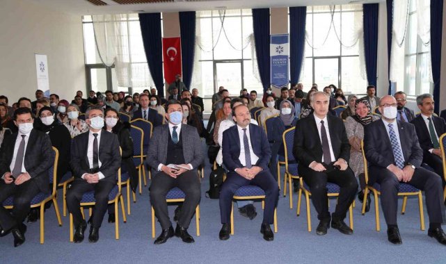 Bağımlılık ile mücadele çalıştayı düzenlendi